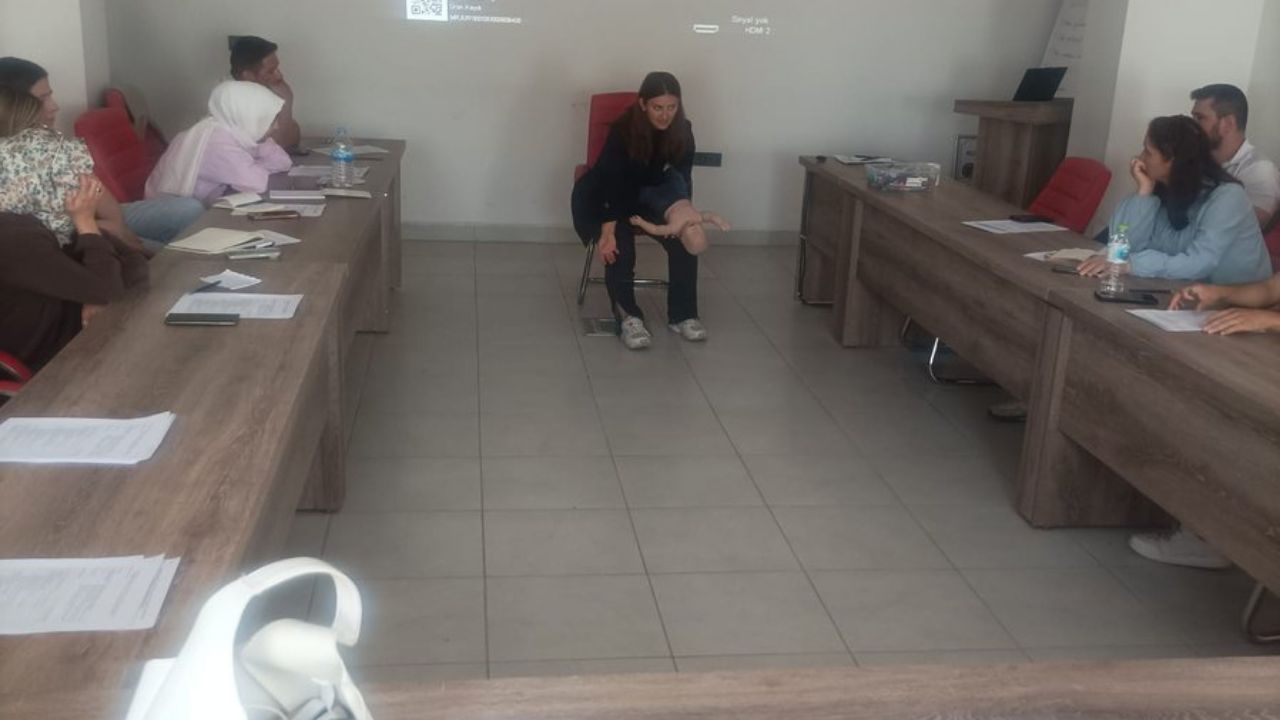 Düzce’de Doğa Koruma Personeline “Temel İlk Yardım Eğitimi Verildi”