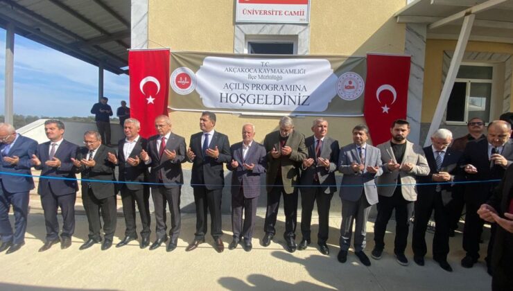 Akçakoca Yerleşkesinde 750 Kişilik Üniversite Camii Hizmete Açıldı