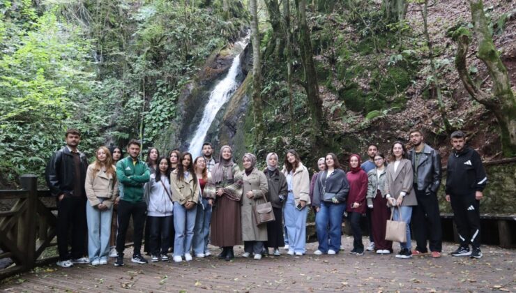 Düzce Üniversitesi Öğrencileri Tarihi ve Doğal Güzellikleri Keşfetti