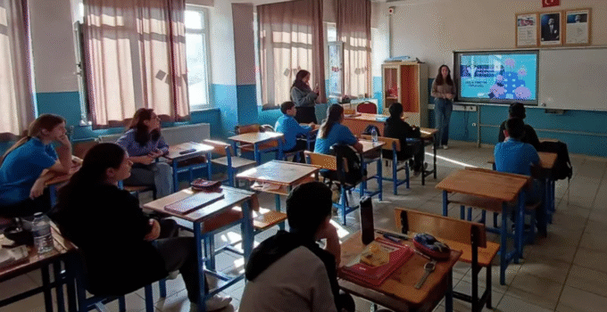 Düzce Üniversitesi Öğrencilerinden Gümüşova’da Sağlık Farkındalığı Etkinliği