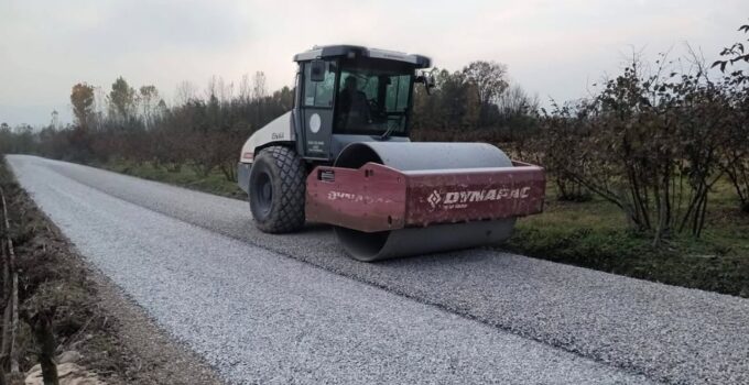 Çilimli’de Köy Yolları Yenileniyor Pırpır ve Tepeköy Arası Asfaltlandı