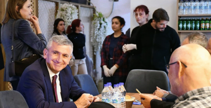 Akçakoca’nın Çınarlarıyla Saygı Buluşması