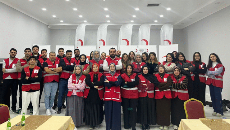 Düzce’de Genç Kızılay Afet Timi Kuruluyor