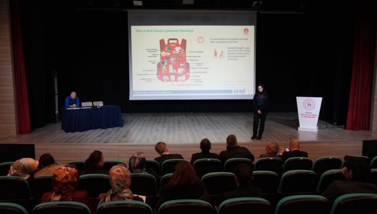 Yurtlarda Görevli Personellere AFAD’dan Afet Eğitimi