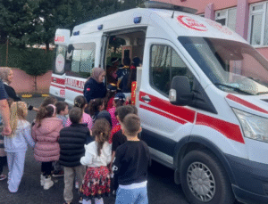 Kaynaşlı’da Minik 112 Projesi ile Öğrencilere Acil Sağlık Eğitimi