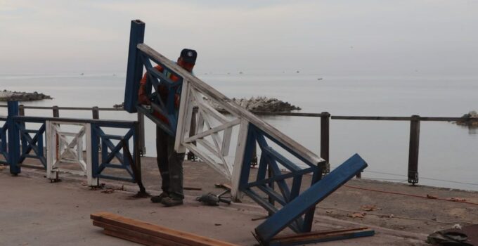 Akçakoca Sahilinde Yenileme Çalışmaları Sürüyor; 350 Metrelik Hattın 300 Metresi Tamamlandı