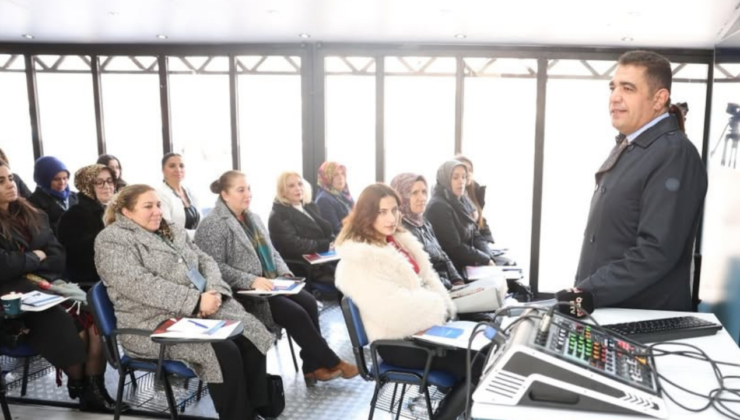 Yükselen Kadınlar Girişimcilik Tırı Düzce’de Kadın Girişimcilerle Buluştu