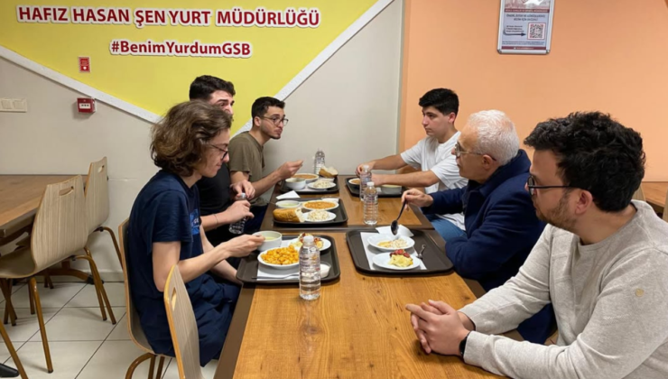 İl Müdürü Arslantürk Hafız Hasan Şen Yurdu’nda Öğrencilerle Bir Araya Geldi