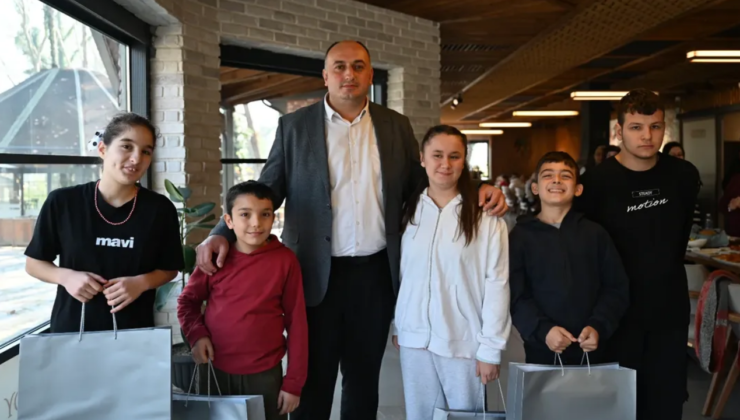 Başkan Fatih Ocak, Dünya Engelliler Günü’nde Özel Öğrencilerle Bir Araya Geldi