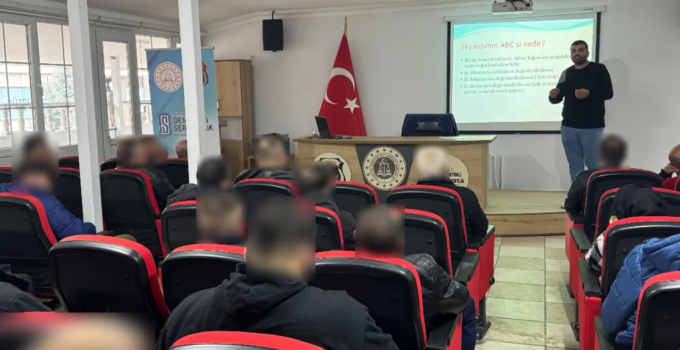 İl Sağlık Müdürlüğünden Yükümlülere İlk Yardım Eğitimi