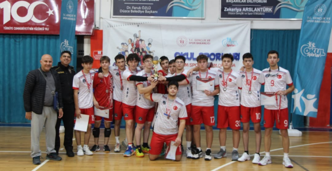 Okul Sporları Genç Erkekler Voleybol Müsabakaları Sona Erdi
