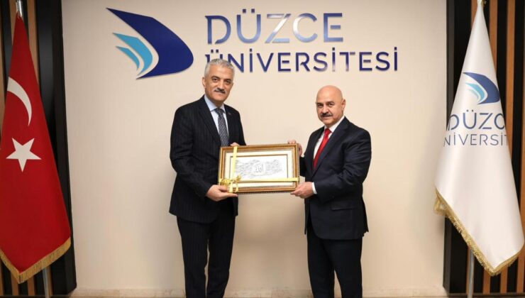 Düzce Valisi Mehmet Makas Düzce Üniversitesi Rektörünü Ziyaret Etti