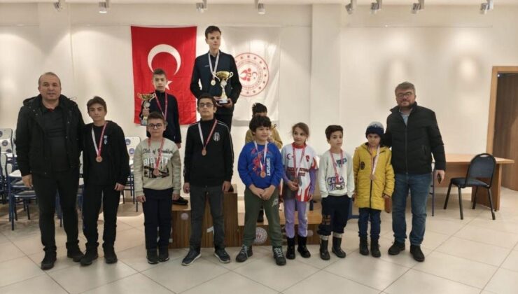 Düzce’de Satranç Şampiyonası Heyecanı Yaşandı