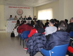 Düzce Bahçeşehir Spor Salonu’nda Voleybol Coşkusu