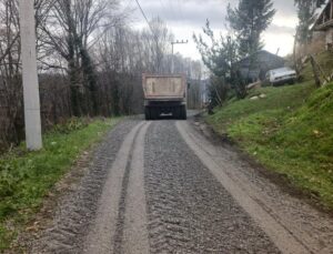Gölyaka Zekeriya Köyü’nde Yol Bakım Çalışmaları Tamamlandı