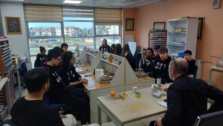 Fen Lisesi Öğrencileri Düzce Gençlik Merkezi’nde Keyifli Anlar Yaşadı