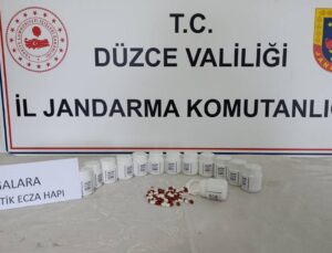 Düzce’de Yol Kontrolünde Uyuşturucu Ele Geçirildi: 1 Kişi Gözaltına Alındı