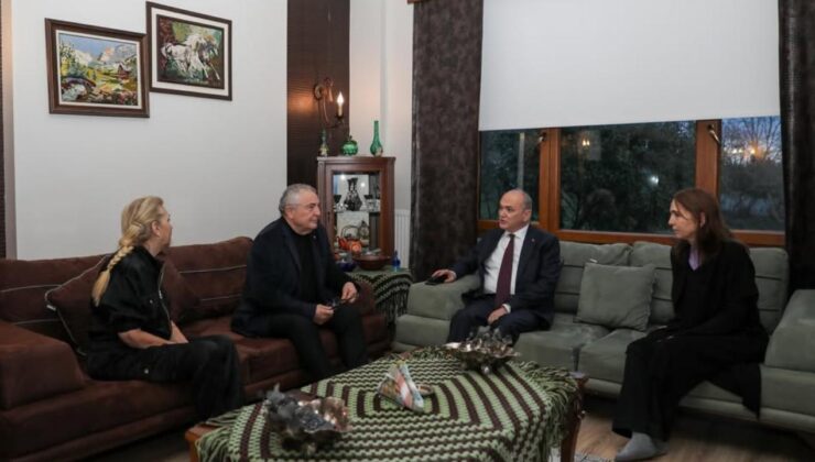 Başkan Özlü’den Karslıoğlu Ailesine Taziye Ziyareti