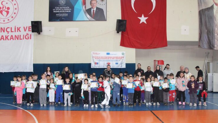 Kaynaşlı’da İlkokul Öğrencilerine Atletizm Etkinliği Düzenlendi