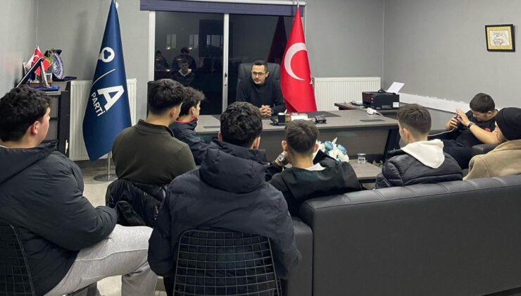 Anahtar Parti Düzce Merkez İlçe Gençlik Kolları Haftalık Toplantısını Gerçekleştirdi