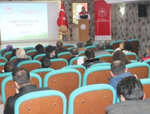 Düzce’de Bitki Koruma ve Gübre Bayilerine B-Reçete ve GTS Eğitimi Verildi