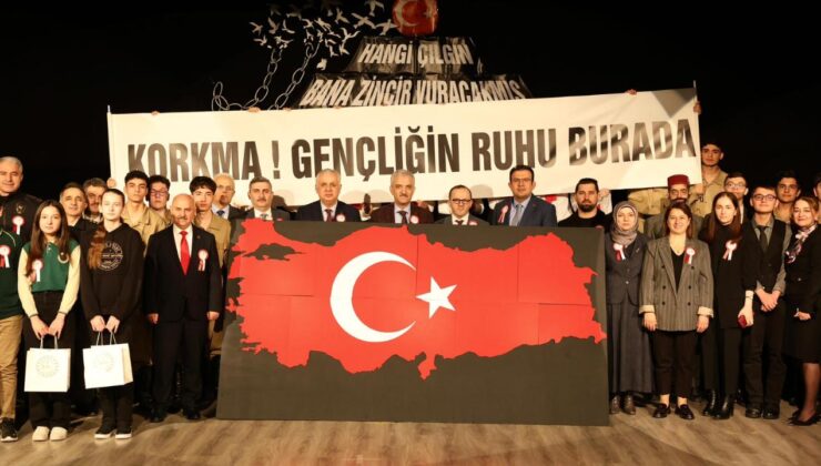 Düzce’de “İstiklâl Marşı’nın Kabulü ve Mehmet Akif Ersoy’u Anma Günü” Programı Düzenlendi