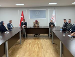 Müdür Özer, Okul Müdürleriyle Değerlendirme Toplantısı Yaptı