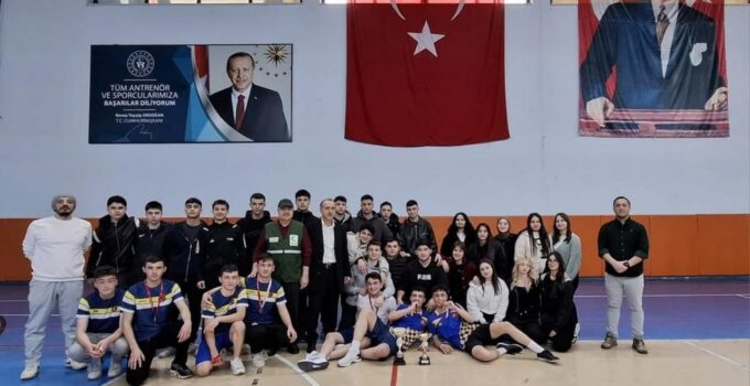 Yeşilay Haftası’nda 3×3 Basketbol Turnuvası Heyecanı Gölyaka’da Yaşandı