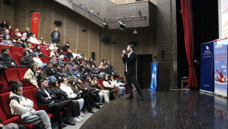 Öğrencilere Kariyer Yolculuğunda İlk Adım: Etkili CV Eğitimi Düzenlendi