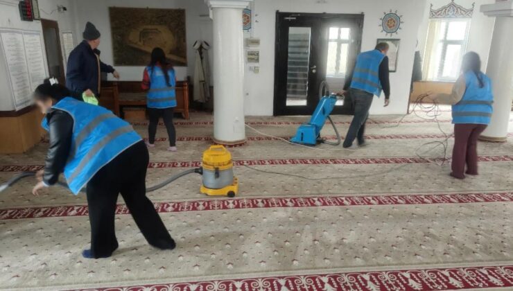 Topluma Kazanımın En Güzel Örneği: Camilerde Temizlik Seferberliği