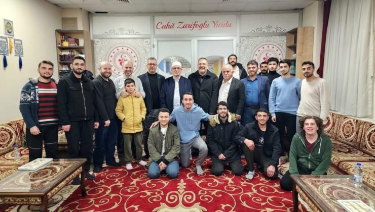 Cahit Zarifoğlu Yurdu’nda Anlamlı Buluşma