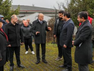 Başkan Özlü Sahada: Mahalle Konakları İçin İlk Adım Atıldı