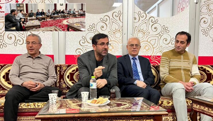 Cahit Zarifoğlu Yurdu’nda Mehmet Akif Ersoy Söyleşisi