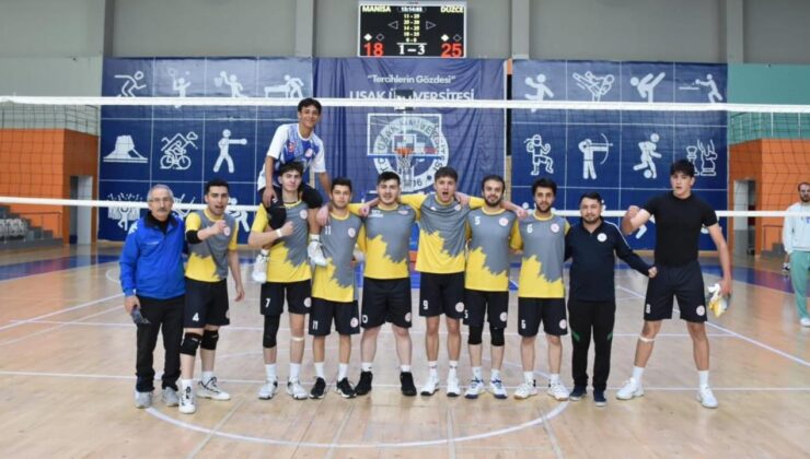 Düzceli Öğrencilerden Voleybol Turnuvasında Gururlandıran Performans