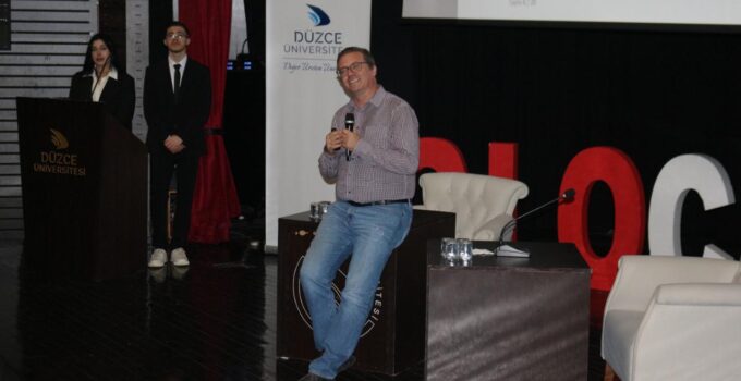 Düzce Üniversitesi’nde Girişimcilik ve Dış Ticaret Konferansı