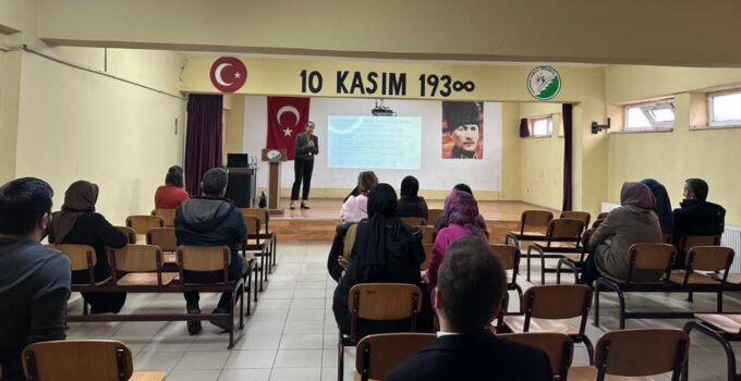 Kaynaşlı’da “Davranışsal Bağımlılık” Farkındalık Etkinlikleri Düzenlendi