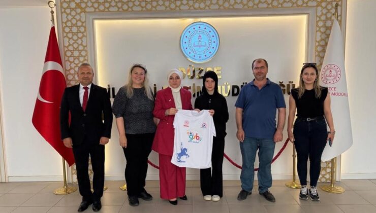 Düzce’nin Şampiyonları Türkiye Finalleri İçin Konya’ya Uğurlandı