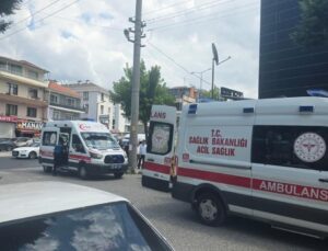 Bolu Caddesi’nde Motosiklet ile Otomobil Çarpıştı: 3 Kişi Yaralandı