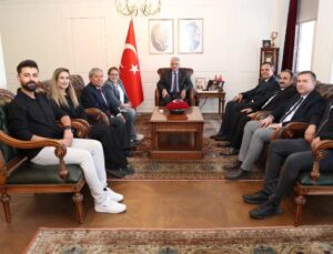 Düzce Kırşehirliler Derneği’nden Vali Makas’a Anlamlı Ziyaret