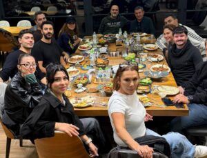 Ruh Salatası Oyuncularının Düzce’deki Lezzet Durağı Ehil Et Oldu!